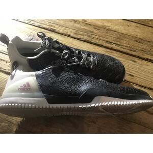 Adidas women’s 8.5